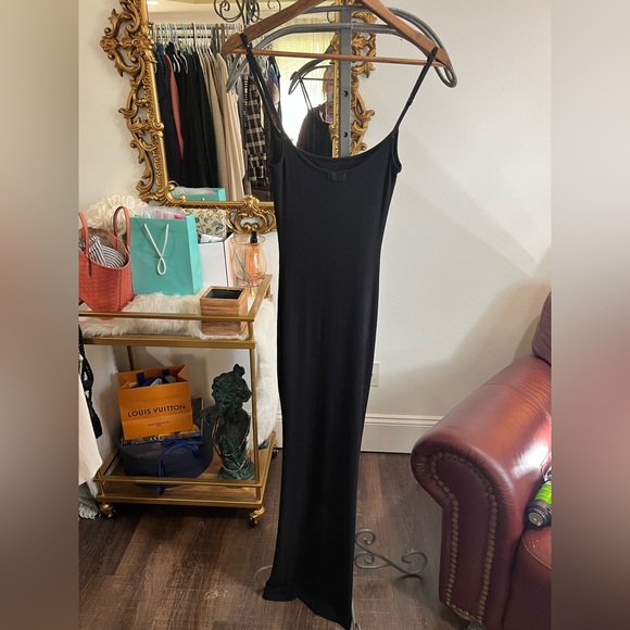 SKIMS ONYX SOFT RIBBED LOUNGE MAXI SLIP DRESS NWT SIZE MEDIUM - Picture 12 of 16